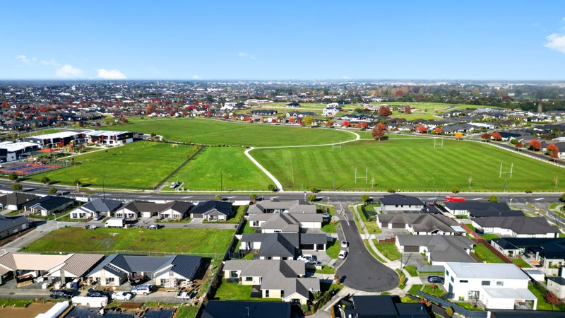 8 Maia Place, Flagstaff, Hamilton - Carousel 23