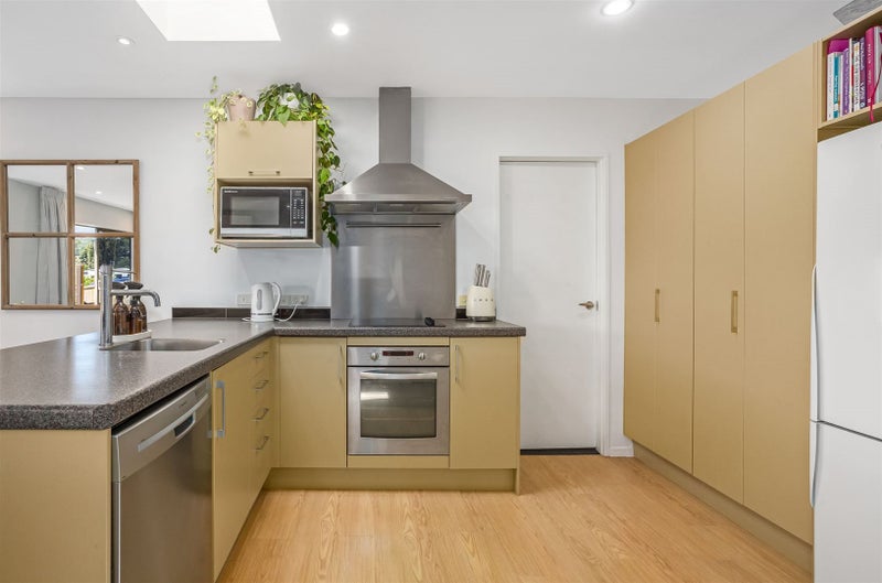 15A The Pier, Whitby, Porirua - Carousel 2