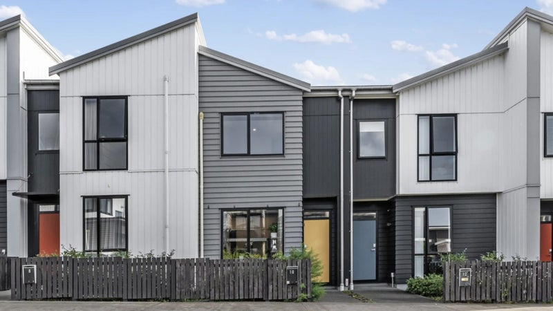 10 Malcolm Calder Road, Hobsonville, Auckland - Carousel 1