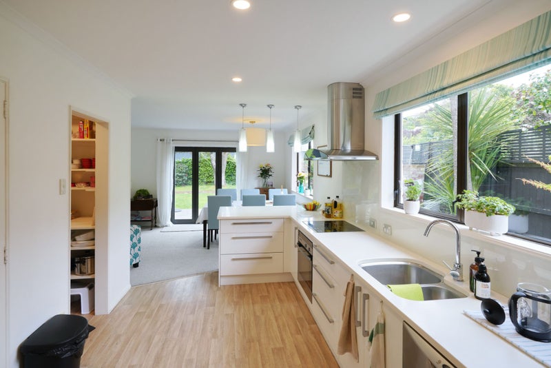 5 Aratoro Place, Mount Pleasant, Christchurch - Carousel 2