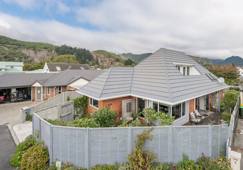 4 Sorrento Way, The Wood, Nelson - Carousel 1