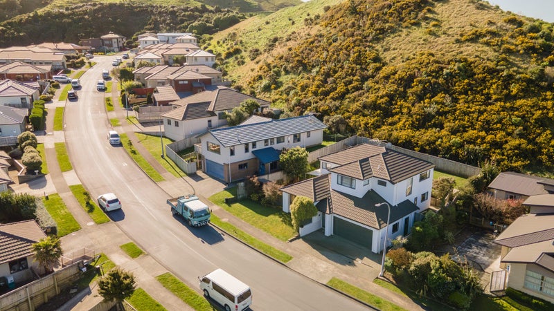 4 Gifford Grove, Churton Park, Wellington - Carousel 18