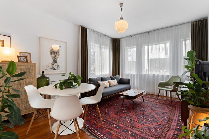 4/2 Salisbury ST, Herne Bay, Auckland - Carousel 1