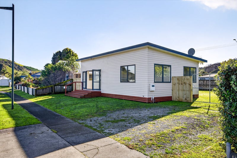 18 Tuamotu Park, Wainui, Gisborne - Carousel 2