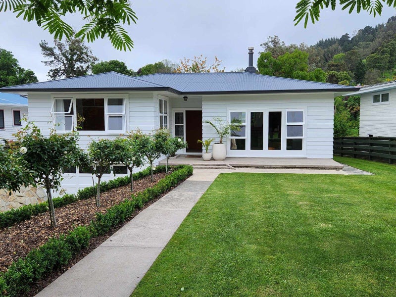 34 Marian Drive, Inner Kaiti, Gisborne - Carousel 1