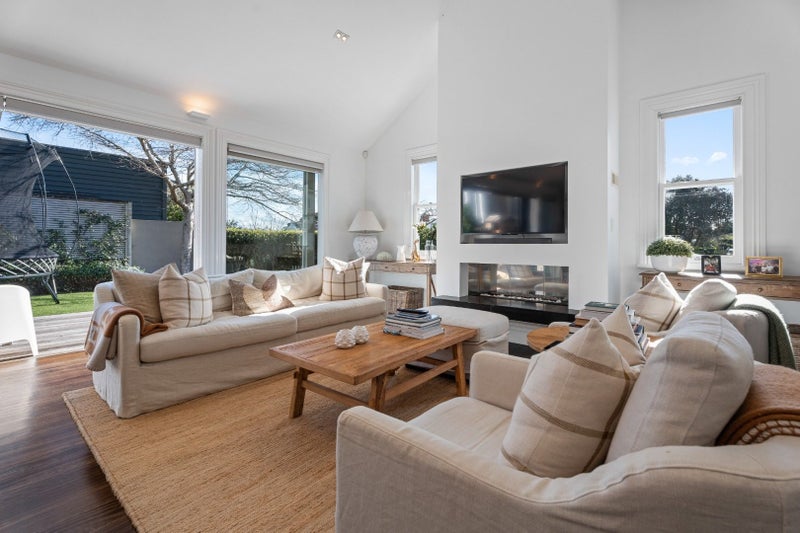 31 Burnley Terrace, Mount Eden, Auckland - Carousel 2