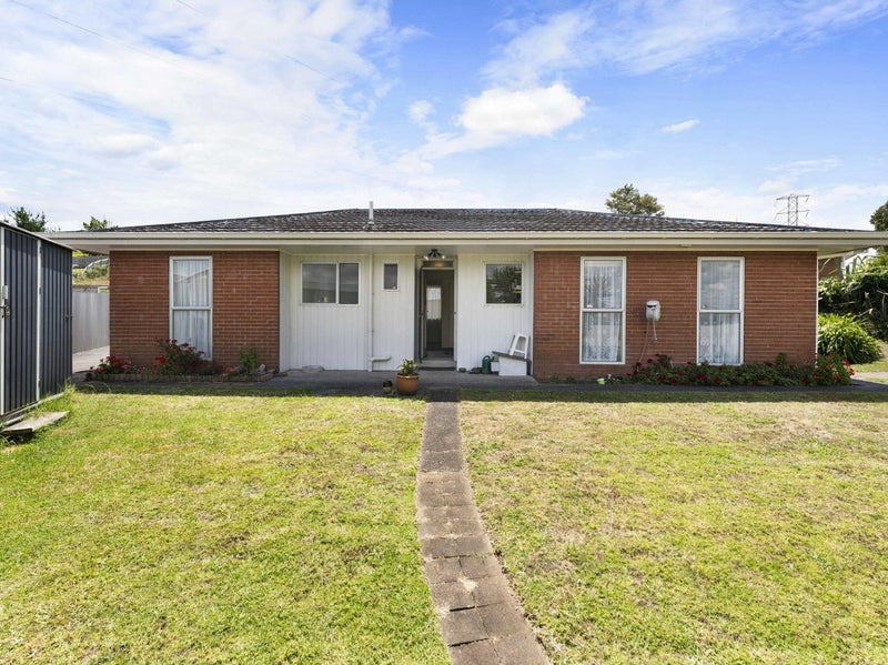 29 Heather Green Avenue, Meremere - Carousel 2