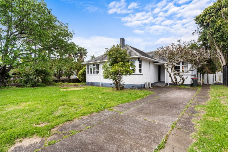 22 Alamein Road, Panmure, Auckland - Carousel 1