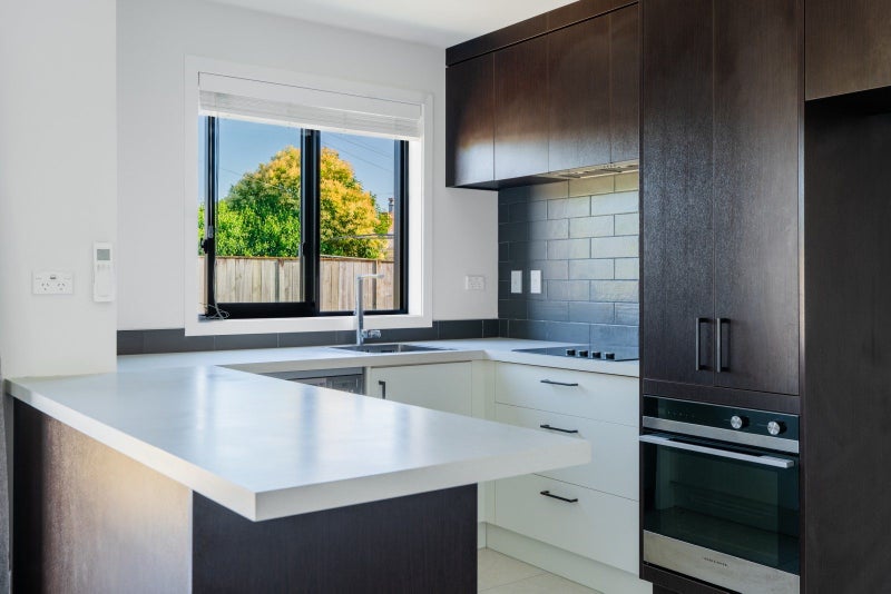 1136 Heaphy Terrace, Fairfield, Hamilton - Carousel 2