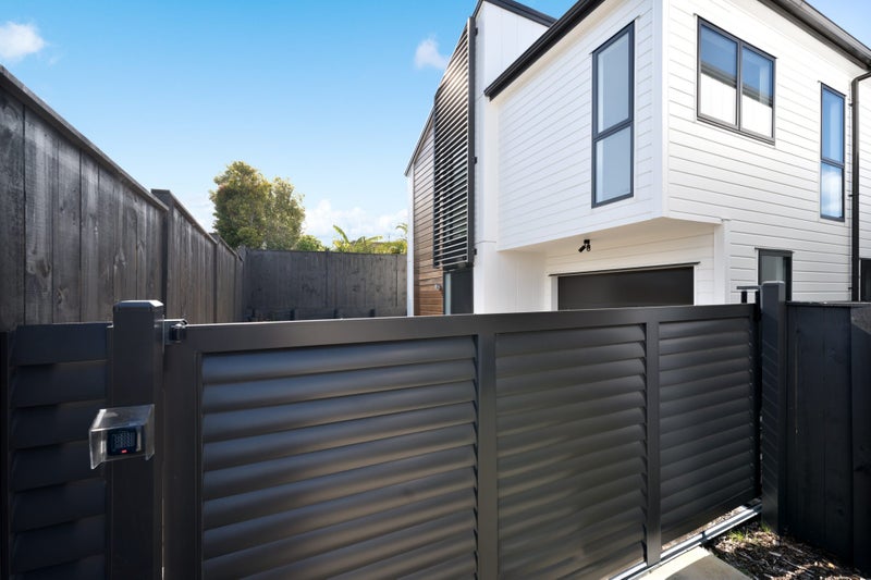 33E Stanley Avenue, Milford, Auckland - Carousel 2