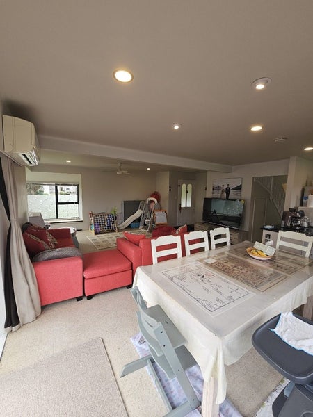 9 Elgar Street, Royal Oak, Auckland - Carousel 2