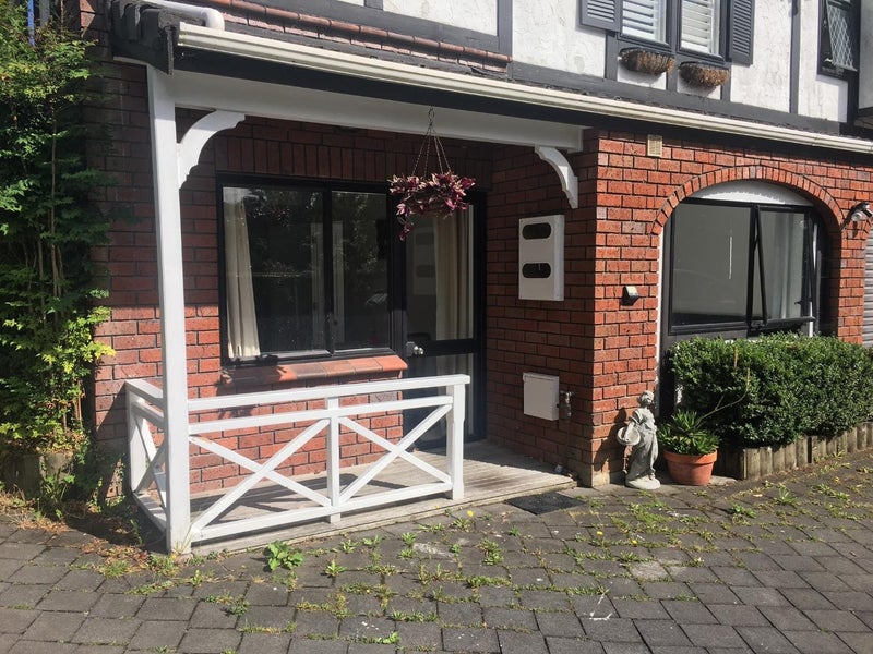 2/103 Mellons Bay Road, Mellons Bay, Auckland - Carousel 1