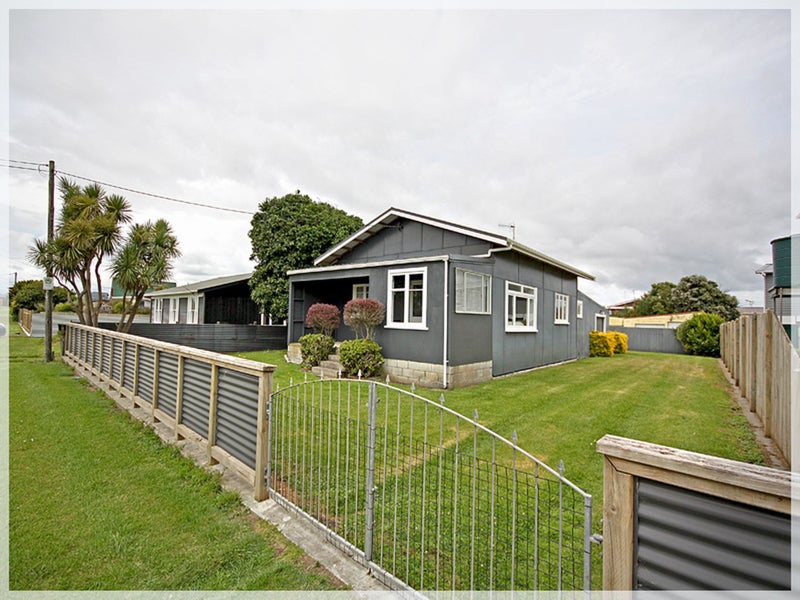 28 Shortt Street, Foxton Beach, Foxton - Carousel 12