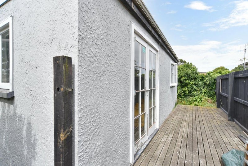 84 Spencer Street, Addington, Christchurch - Carousel 12