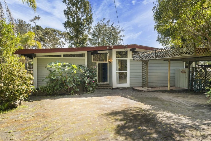 25 Konini Road, Titirangi, Auckland - Carousel 1