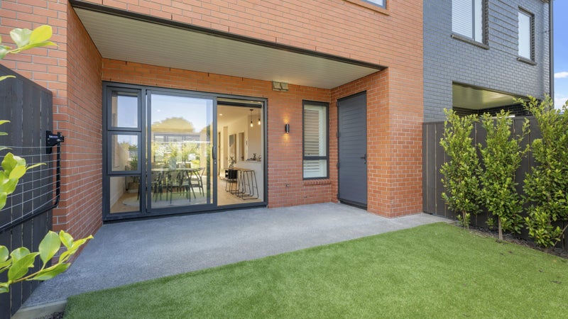 7B Treasury Place, Onehunga, Auckland - Carousel 1