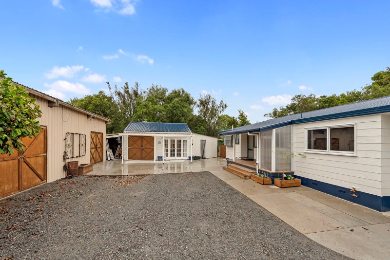 3127 Cambridge Road, Rotoorangi - Carousel 1