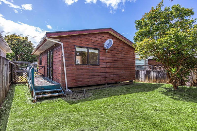 58 Cardwell Street, Onehunga, Auckland - Carousel 2
