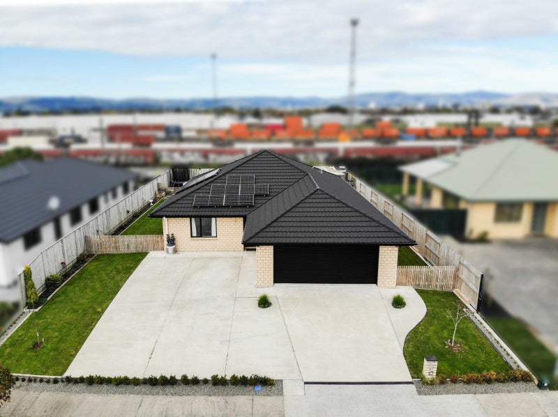 67 Balrickard Way, Milson, Palmerston North - Carousel 31