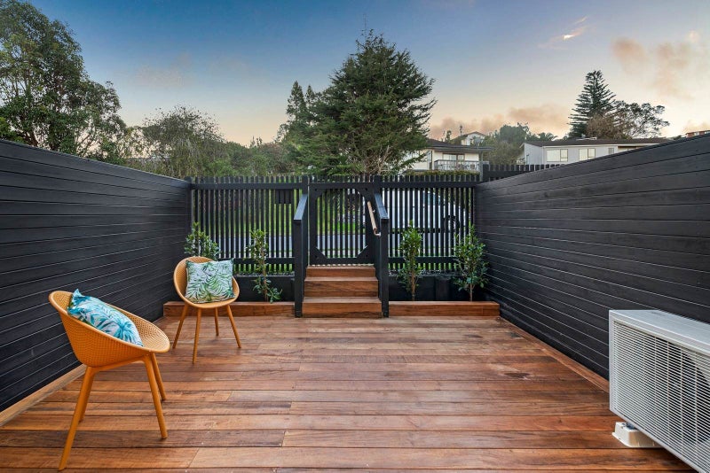 3 Kegworth Place, Browns Bay, Auckland - Carousel 1