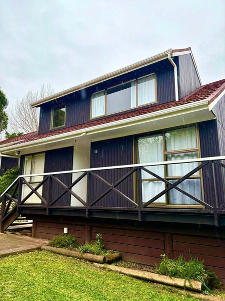 18 Budgen Street, Mount Roskill, Auckland - Carousel 1
