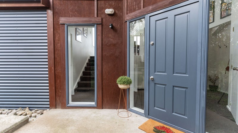 3A Kiwi Crescent, Tawa, Wellington - Carousel 2