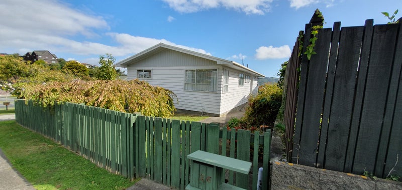 26 Tweed Road, Papakowhai, Porirua - Carousel 1