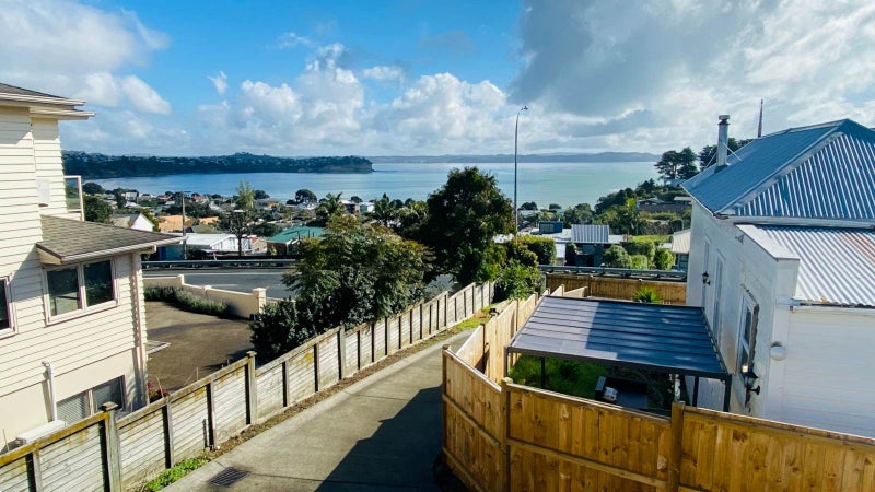 967B Whangaparaoa Road, Manly, Whangaparaoa - Carousel 1