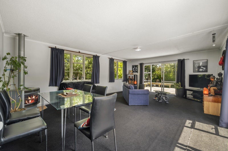 100 Hinemoa Avenue, Taupo - Carousel 2