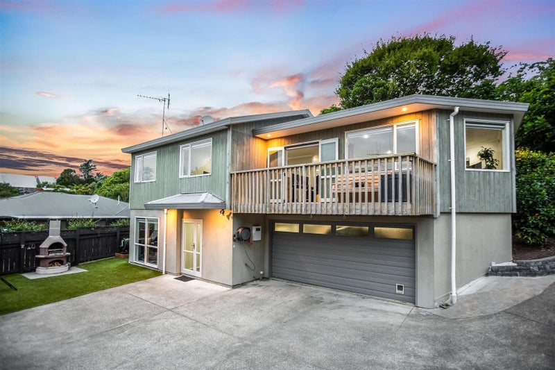 13B Peterhouse St, Tawa, Wellington - Carousel 1