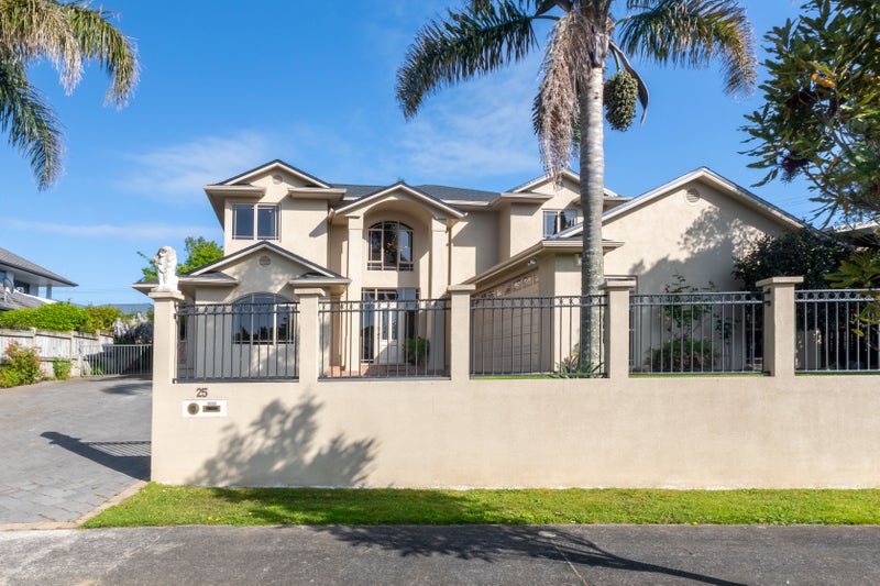 25 Roderick Place, Rototuna, Hamilton - Carousel 2