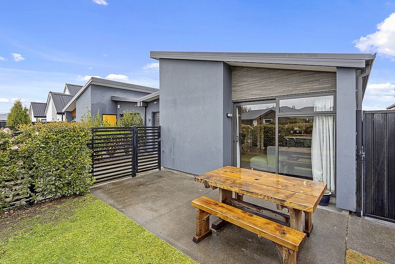 15B Te Whenu Crescent, Marshland, Christchurch - Carousel 1