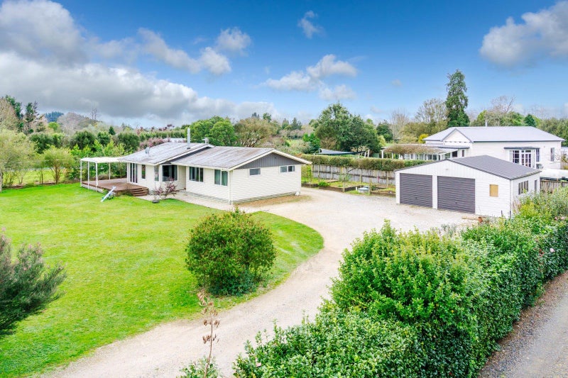 437 McClure Street, Pirongia, Pirongia - Carousel 2