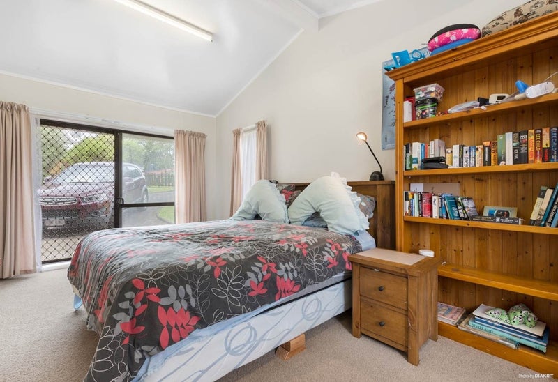 15 Banksia Place, Goodwood Heights, Auckland - Carousel 12