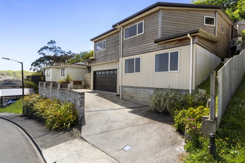 27A Dominica Crescent, Grenada Village, Wellington - Carousel 1