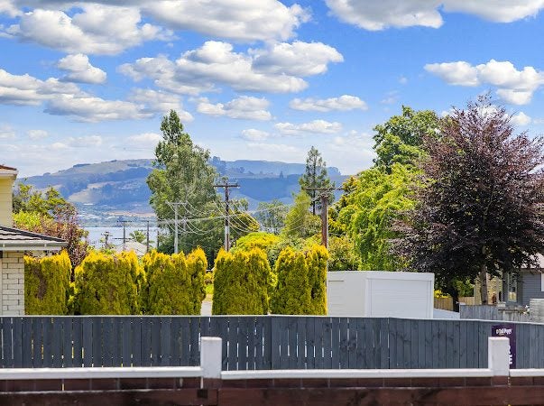 30 Richmond Avenue, Richmond Heights, Taupo - Carousel 2