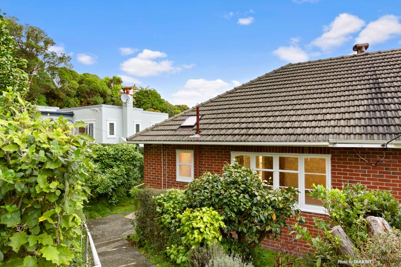 24 Rangoon Street, Khandallah, Wellington - Carousel 1