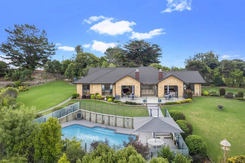 56B Red Hills Road, Massey, Auckland - Carousel 1
