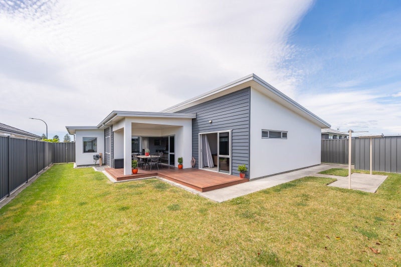 8 Kaituna Place, Te Awa, Napier - Carousel 1