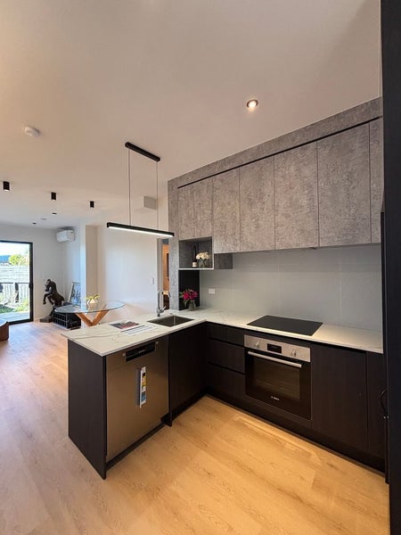 13B Edgerton Road, Te Atatu Peninsula, Auckland - Carousel 2