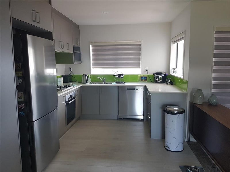 4C Binsted Road, New Lynn, Auckland - Carousel 2