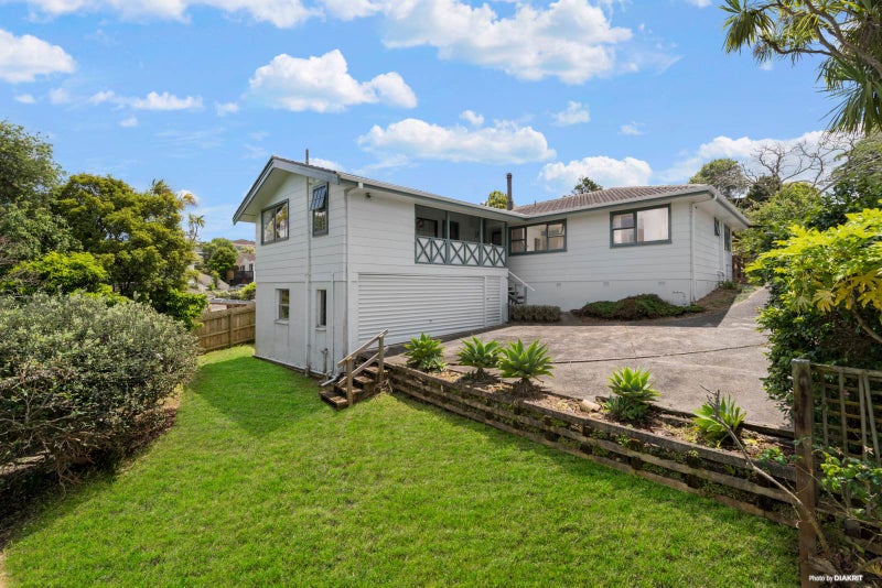 57 Sycamore Drive, Sunnynook, Auckland - Carousel 1