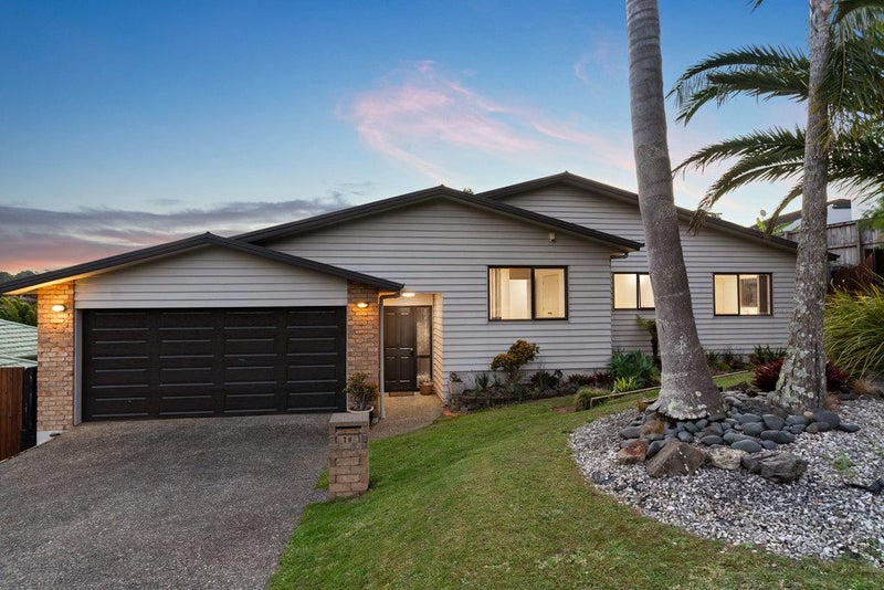 78 View Ridge Drive, Ranui, Auckland - Carousel 1