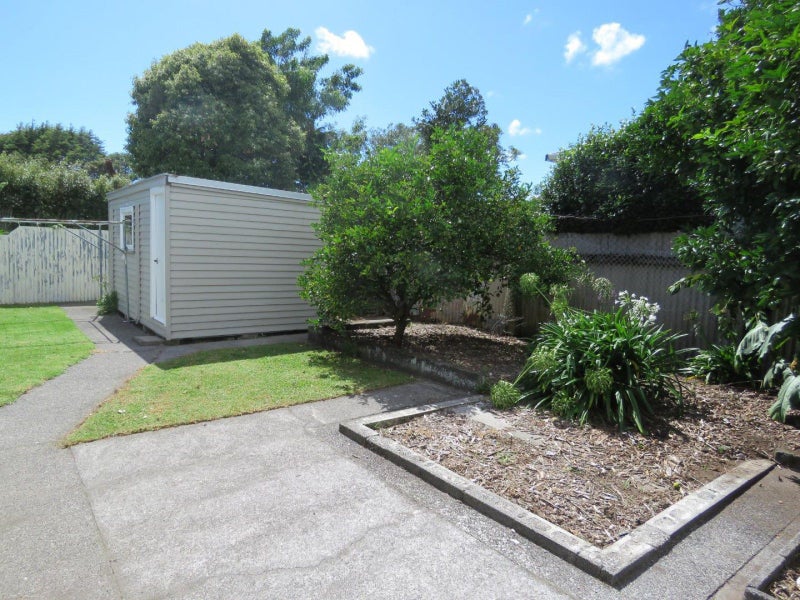 235 Tukapa Street, Westown, New Plymouth - Carousel 12