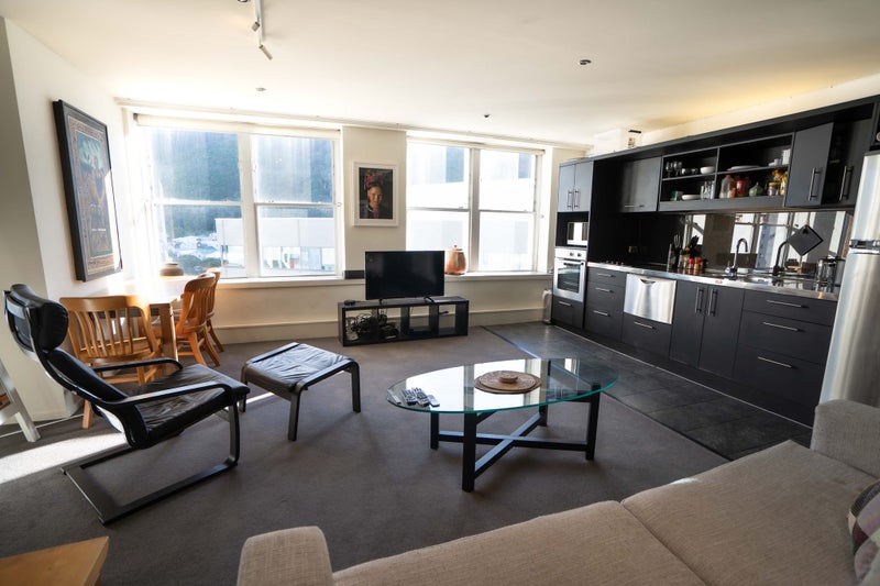 7C/123 Molesworth Street, Thorndon, Wellington - Carousel 1