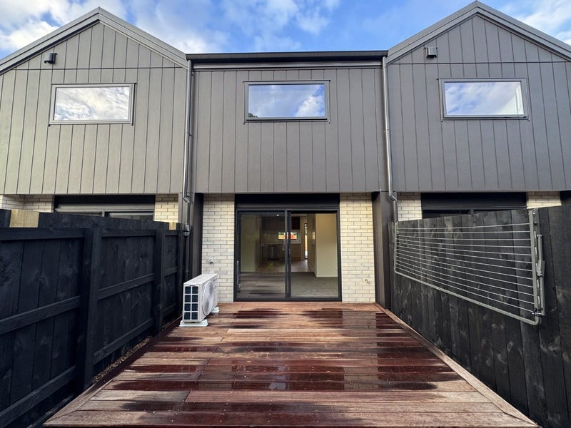 12/42 Brandon Road, Glen Eden, Auckland - Carousel 12