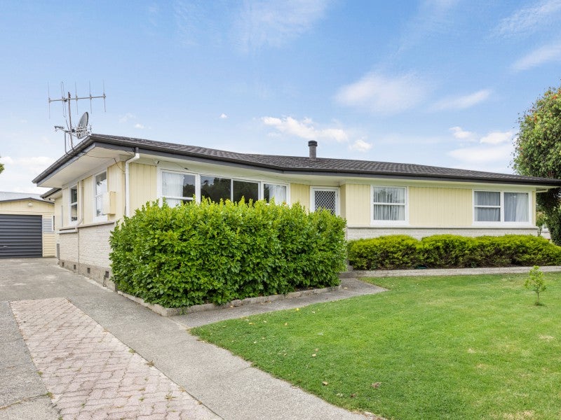 5 Shortland Street, Tamatea, Napier - Carousel 1