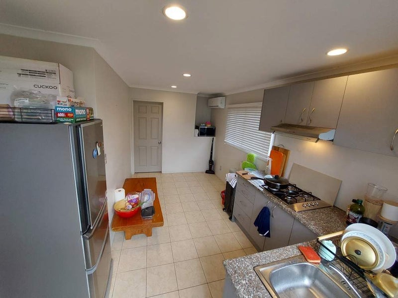 10 Errigal Close, Pinehill, Auckland - Carousel 2