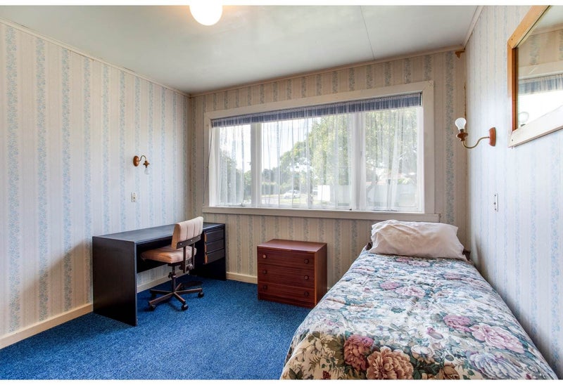 20 Koromiko Street, New Lynn, Auckland - Carousel 15