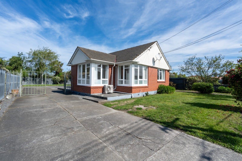 4 Doreen Street, Aranui, Christchurch - Carousel 1